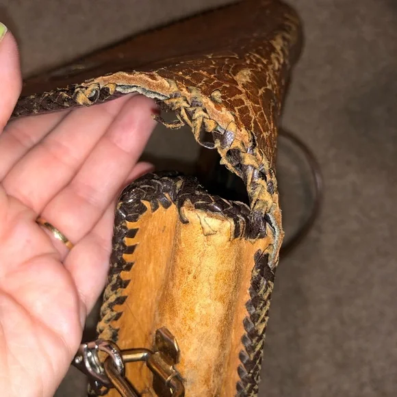 Brown Leather Purse - Picture 7 of 8